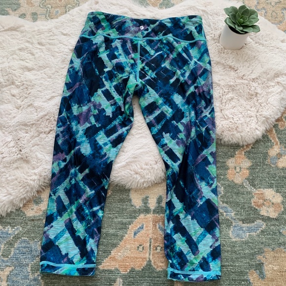 90 Degree by Reflex Reversible Blue Capri Work Out Leggings - Picture 2 of 11